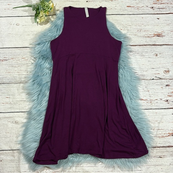 Athleta Santorini Thera Mini Dress in Velvet Plum Purple Petite - Picture 2 of 9